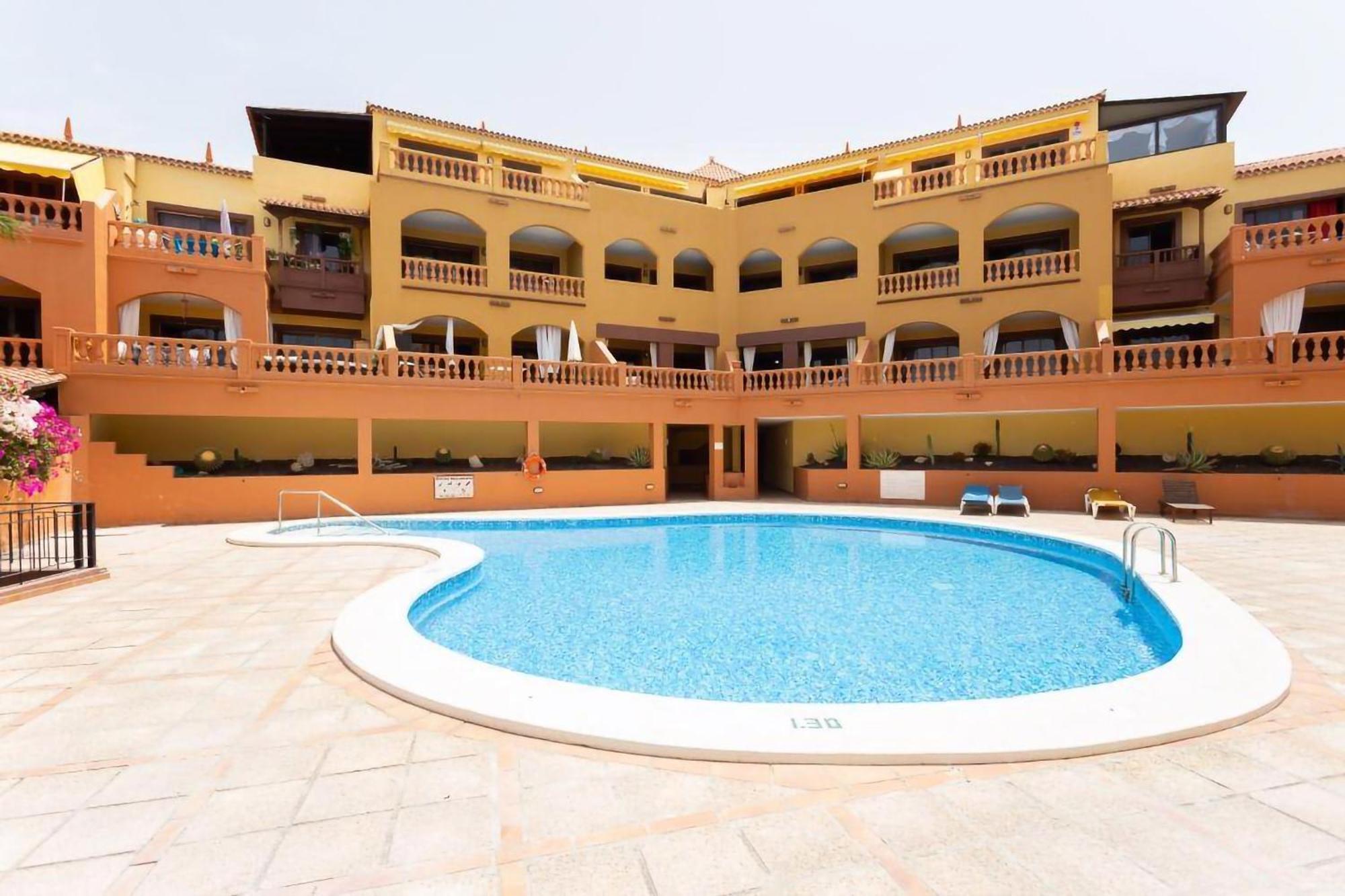 Eden Rentals Elite Palace Suites Costa Adeje  Exterior photo