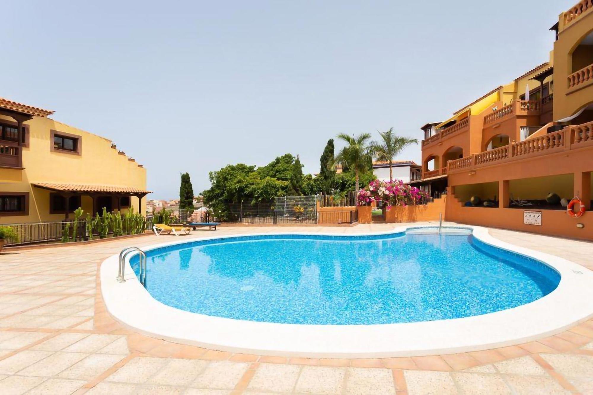 Eden Rentals Elite Palace Suites Costa Adeje  Exterior photo